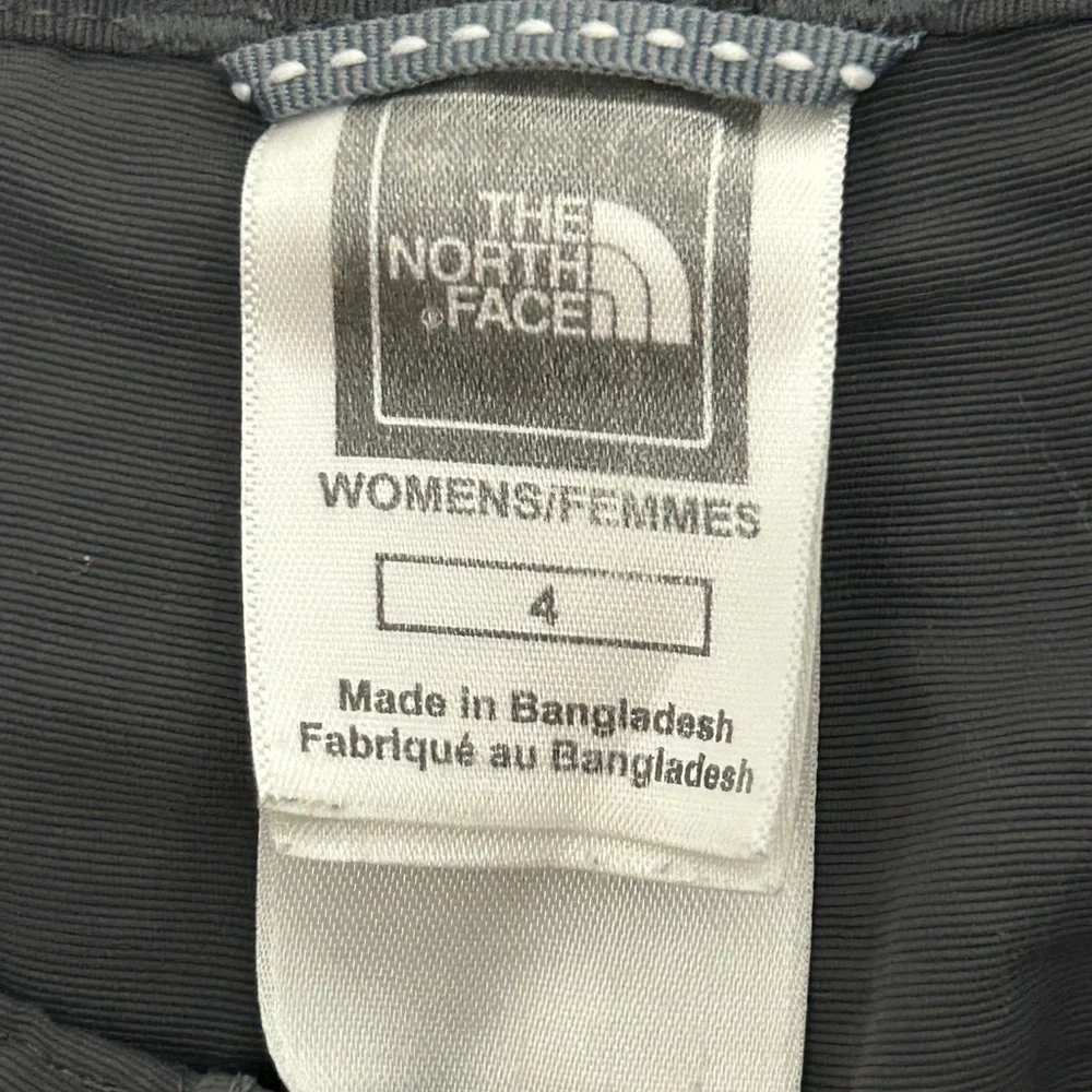 The North Face Eomen’s Charcoal Outdoor Performance Shorts Size 4
